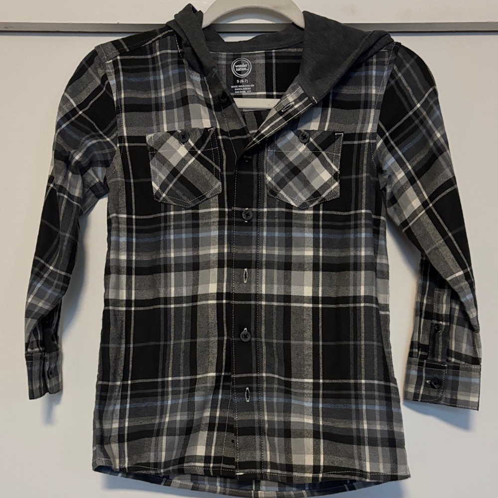 NEVER WORN - Wonder Nation Black and Gray Plaid Kids Button Down Shirt